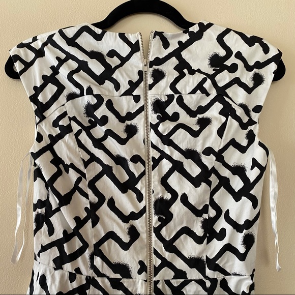 French Collection Patterned Dress - Picture 4 of 10